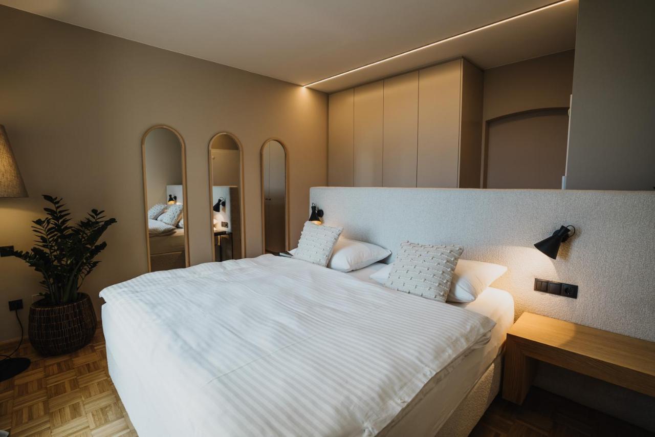 Meralino Boutique Apartment เมราโน ภายนอก รูปภาพ